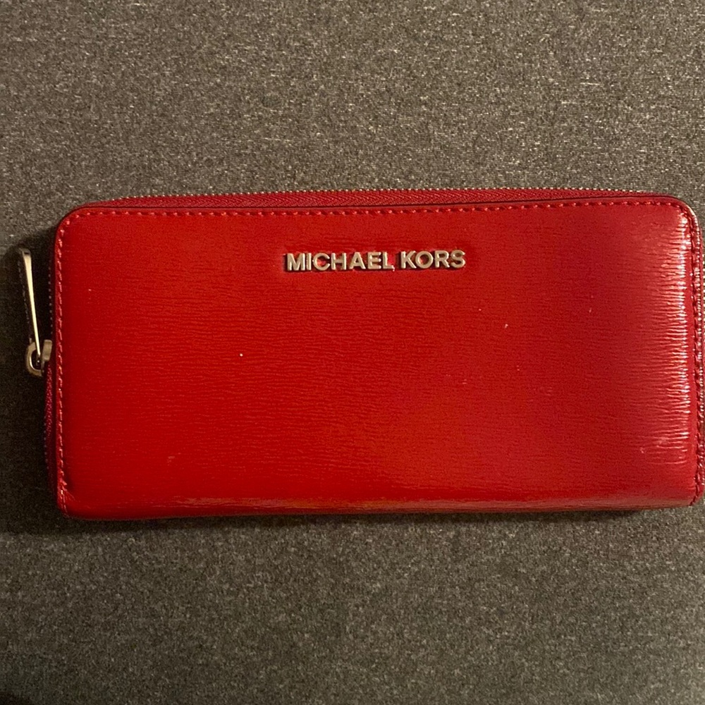 Michael kors wallet